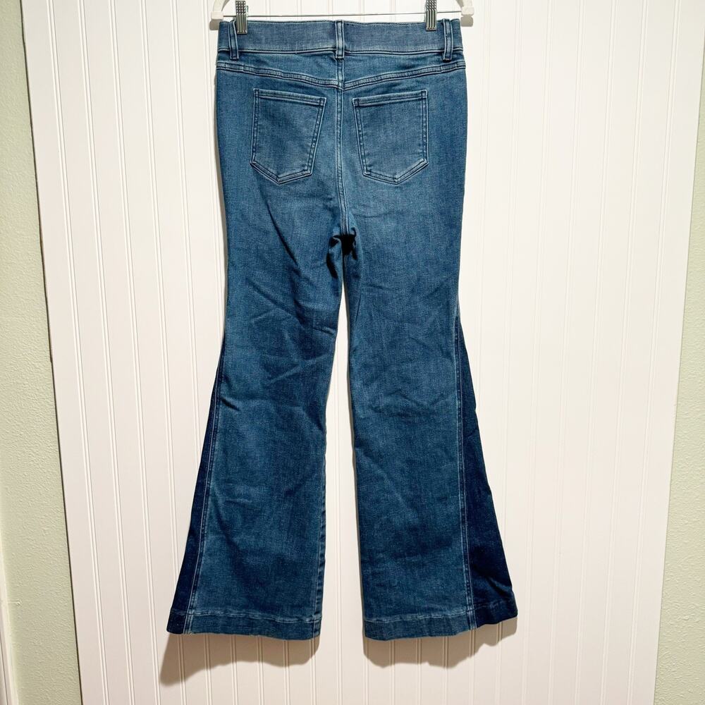 Spanx High Waisted Flare Jeans Two Tone Denim Pull On Size Medium - Picture 6 of 7